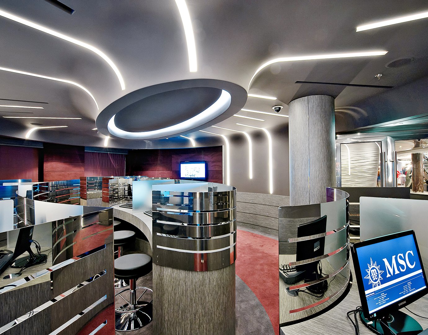 MSC Divina Entertainment Cybercafe 04 MSC Divina Entertainment Cybercafe 04